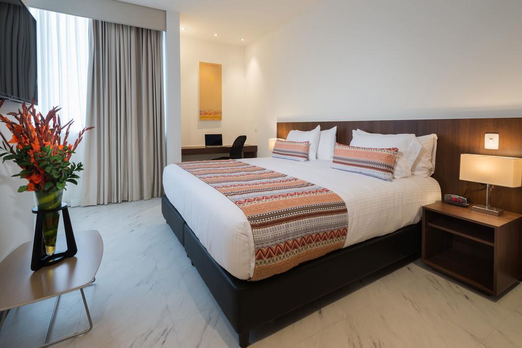 Best Western Plus Santa Marta Hotel Exterior photo