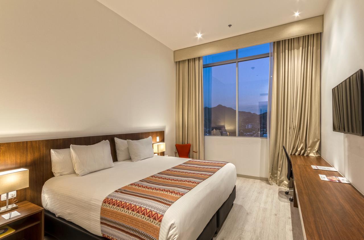 Best Western Plus Santa Marta Hotel Exterior photo